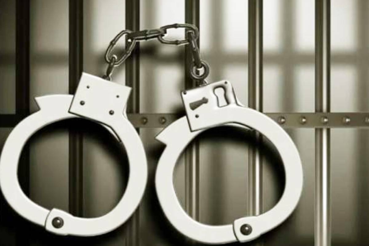 திருகோணமலையில் சட்டவிரோத புதையல் அகழ்வு: காவல்துறை விசாரணைகள் தீவிரம் | Arrest Man Who Dug A Hole To Dig For Treasure
