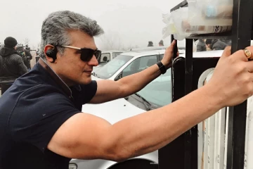 தனது பழைய காருடன் நடிகர் அஜித் ! இணையத்தில் வைரலான அவரின் அன்சீன் புகைப்படம்