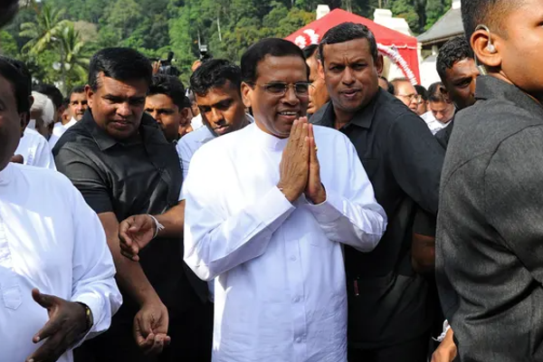 மைத்திரிபாலவின் வீட்டிற்கு இரகசிய சென்ற பொலிஸார்! | Police Secretly Went To Maithripala S House