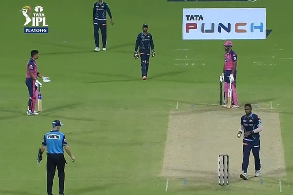 ஓவர் திமிரு தான் அவருக்கு ... அஸ்வினை முறைத்த ராஜஸ்தான் அணி வீரர்... ரசிகர்கள் கோபம் - தமிழ்நாடு