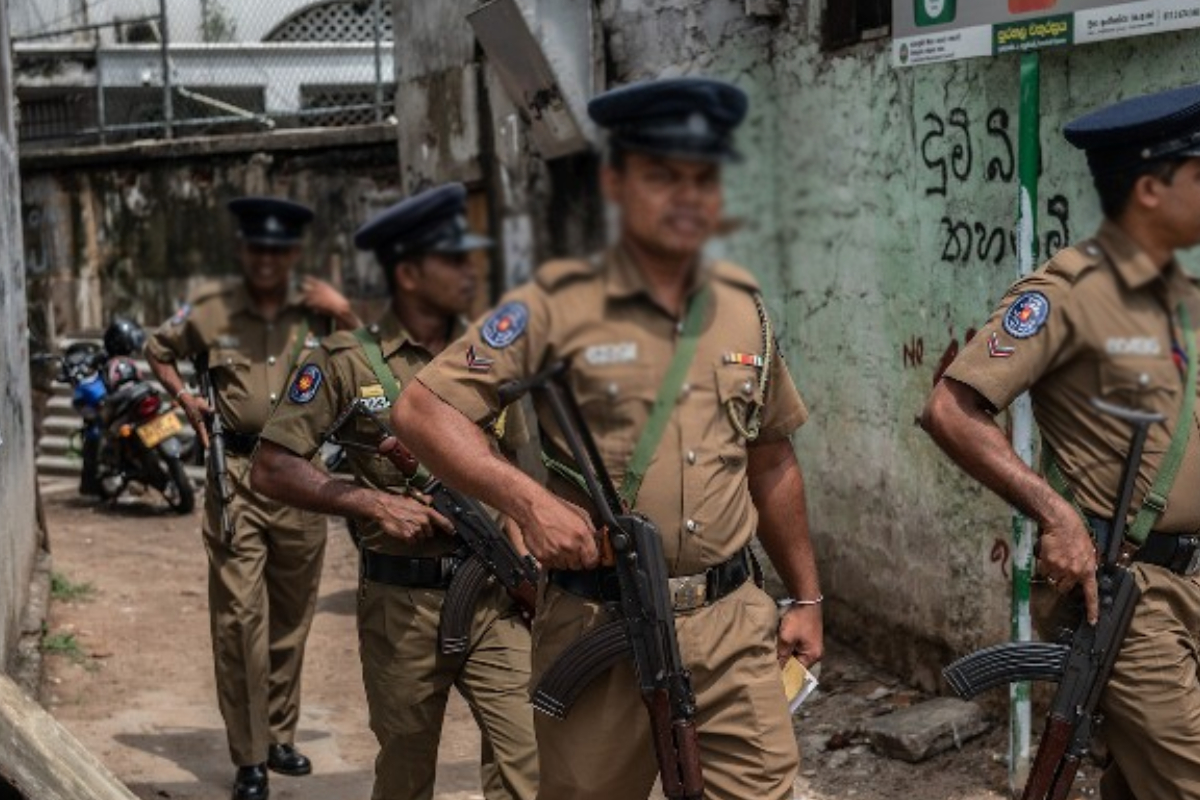 விசேட சுற்றிவளைப்பு : 296 பேர் கைது - 1400 பேருக்கு எதிராக வழக்கு | Special Roundup 296 People Arrested