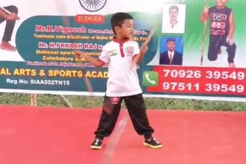 தொடர்ந்து 5 மணி நேரம் இடைவிடாமல் இரட்டை சிலம்பம் சுற்றி 4 வயது சிறுவன் உலக சாதனை - குவியும் பாராட்டு