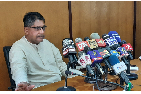 வடக்கு அரச உத்தியோகத்தர்களுக்கு ஆளுநர் விடுத்துள்ள முக்கிய அறிவிப்பு! - ஐபிசி தமிழ்