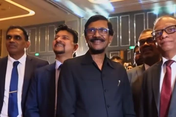 චීනය මෙරට පක්ෂ විපක්ෂ නායකයින් එකට රැස්කරයි - චීන මහජන සමූහාණ්ඩුවේ 77 වැනි සංවත්සරය කොළඹදී සැමරෙයි