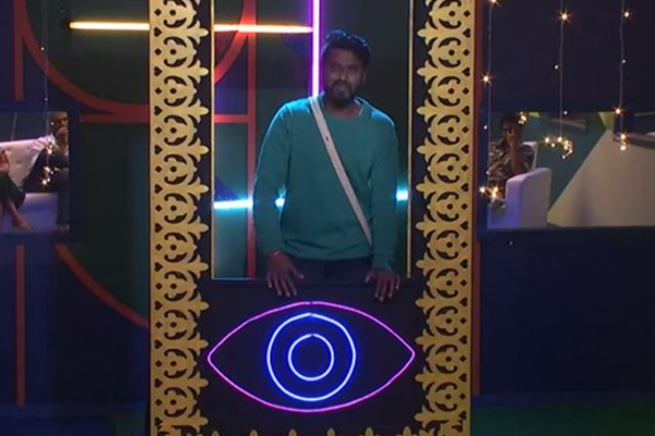 சுடுகாட்டுக்கும், போலீஸ் ஸ்டேஷனுக்கும் யாருடைய ஆதரவும் இல்லாமல் அழைந்த அமீர்! கதற வைத்த சோகம் | Bigg Boss 5 Tamil December 22Nd Episode Amir