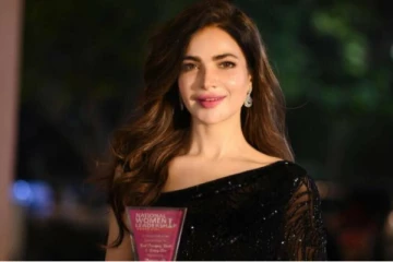 இறந்து 20 நாட்கள் கழித்து சடலமாக மீட்கப்பட்ட பிரபல நடிகை - அதிர்ச்சியில் திரையுலகம்