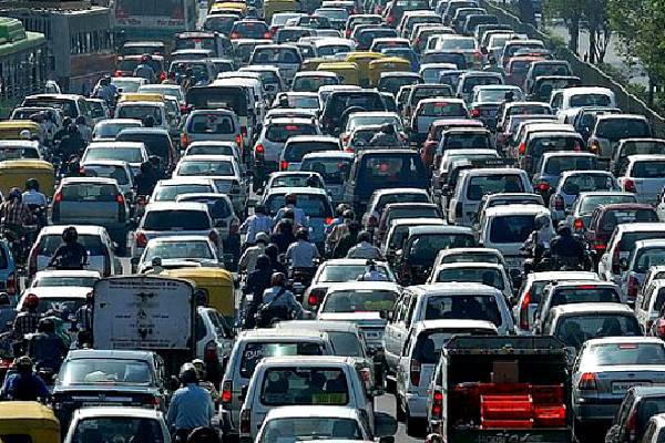 புத்தாண்டை முன்னிட்டு கொழும்பில் விசேட பாதுகாப்புத் திட்டம் | 1200 Police Officers On Duty For New Year S Eve