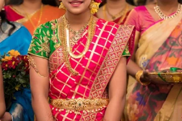 யாழில் பெண் மரணம்;  பூப்புனித நீராட்டு விழாவில் கலந்துகொண்டவர்களுக்கு சிக்கல்