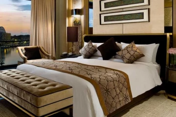 இலங்கையில் யுவதிகளை விற்பனை செய்யும் பிரபல ஹோட்டல் - வெளியான அதிர்ச்சித் தகவல்