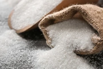 இலங்கைக்கு  சீனியை வழங்கத் தயக்க்கம் காட்டும் இந்திய வியாபாரிகள்