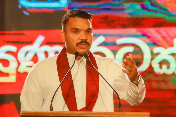 நாமல் ராஜபக்சவின் உயிருக்கு ஆபத்து! சந்தேகிக்கும் மொட்டுக்கட்சி தரப்பு | Namal Rajapaksa Life Danger Within This Government நாமல் ராஜபக்சவின் உயிருக்கு ஆபத்து! சந்தேகிக்கும் மொட்டுக்கட்சி தரப்பு | Namal Rajapaksa Life Danger Within This Government
