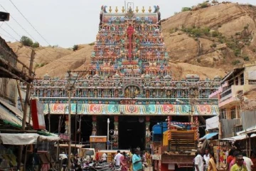 திருப்பரங்குன்றத்திற்கு மதுரை ஆதீனம் செல்ல திடீர் தடை - நடந்தது என்ன?