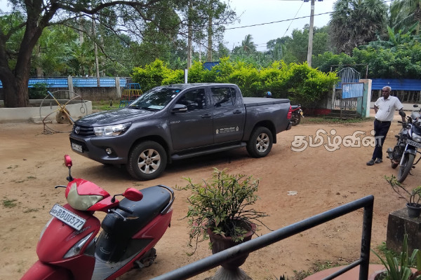 கிளிநொச்சியில் திடீரென களத்தில் இறங்கிய அதிகாரிகள்.. அச்சத்தில் பதறியடித்த அமைப்புக்களின் பிரதிநிதிகள் | Audit Department Officials In Kilinochchi கிளிநொச்சியில் திடீரென களத்தில் இறங்கிய அதிகாரிகள்.. அச்சத்தில் பதறியடித்த அமைப்புக்களின் பிரதிநிதிகள் | Audit Department Officials In Kilinochchi