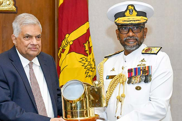 ஜனாதிபதியை சந்தித்தார் புதிய கடற்படைத் தளபதி | Navy Commander Met The President