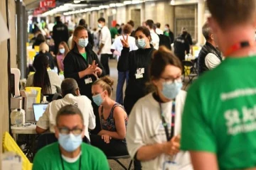 பிரித்தானியாவில் கொரோனா எண்ணிக்கை கோடியை தாண்டியது! 1.50 லட்சத்தை நெருங்கும் பலி எண்ணிக்கை