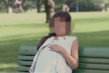 බාල වයස්කාර දැරියක් දරුවෙක් ප්‍රසූත කරයි..එම අවස්ථාවේ සිදුවූ දේ.