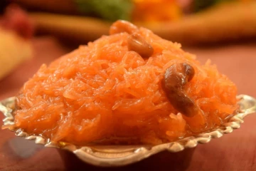 சுவையான சேமியா கேசரி செய்வது எப்படி? வெறும் 30 நிமிடத்தில் சுவைக்கலாம்....!