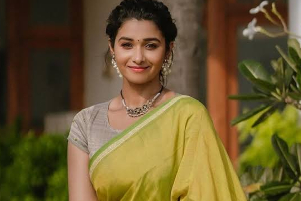 ஏன் என் கிட்ட அட்ஜெஸ்ட்மெண்ட் இருக்கான்னு கேட்கிறீங்க!! கொந்தளித்து பேசிய நடிகை பிரியா பவானி சங்கர்.. | Priya Bhavani Shankar Hurt Abour Adjustment Issues ஏன் என் கிட்ட அட்ஜெஸ்ட்மெண்ட் இருக்கான்னு கேட்கிறீங்க!! கொந்தளித்து பேசிய நடிகை பிரியா பவானி சங்கர்.. | Priya Bhavani Shankar Hurt Abour Adjustment Issues