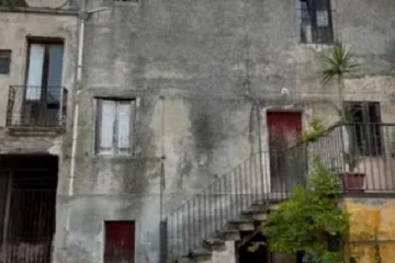 வெறும் ரூ.85க்கு அழகான வீடுகள் விற்பனை.. எங்கு தெரியுமா? இறுதியில் தெரியவந்த உண்மை!