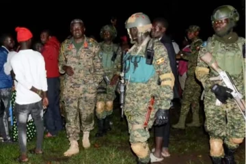 பள்ளி வளாகத்திற்குள் புகுந்த போராளி குழு நடத்திய தாக்குதலில் 38 மாணவர்கள் பலி!