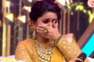 தீடீரென மேடையில் கதறி அழுத நடிகை சினேகா.. ஷாக்கிங் வீடியோ