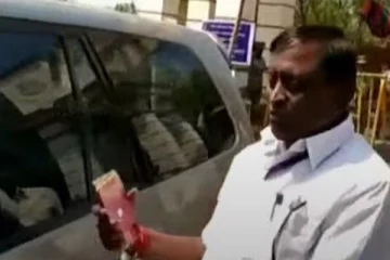 பணநாயகம் வென்றது - கோபமாக வெளியேறிய அதிமுக வேட்பாளர் தென்னரசு