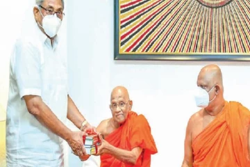இரண்டு தடவை அபயராம விகாரைக்கு சென்று மணிக்கணக்கில் செலவழித்த அரச தலைவர்