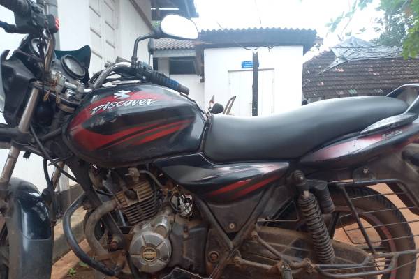 வவுனியாவில் தொடர் கொள்ளை: கணவன் - மனைவி உட்பட மூவர் கைது | Serial Robbery In Vavuniya