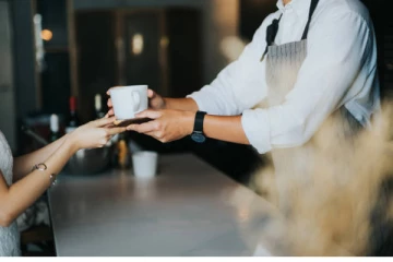 ஹோட்டல் ஒன்றில் சூட்சுமமான முறையில் கசிப்பு விற்பனை!