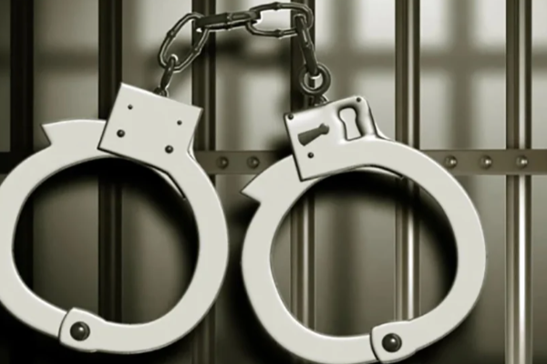 ஐஸுடன் சிக்கிய இரு தேரர்கள் ; காவி உடையில் களஙகம் | Two Monks Arrested With Ice Drugs Kandy