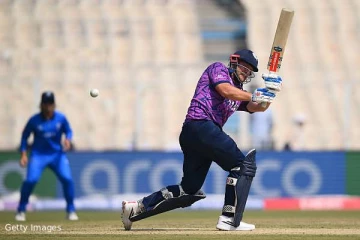 டி20 உலகக்கிண்ணம்: இத்தாலிக்கு இமாலய இலக்கு நிர்ணயித்த ஸ்கொட்லாந்து அணி