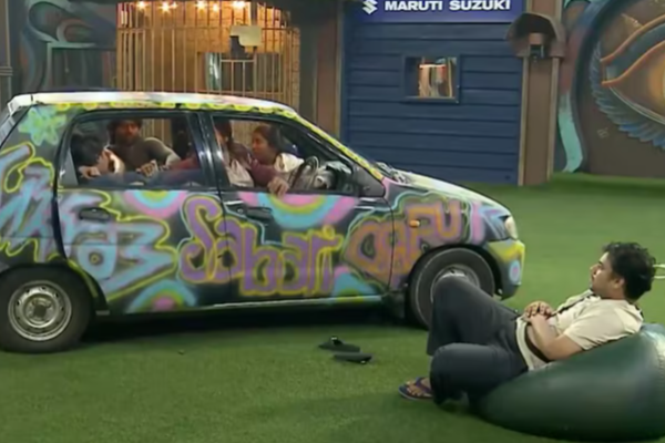 Bigg Boss 9: ரெட் கார்டு கொடுத்து வெளியேற்றப்பட்ட பார்வதி, கம்ருதின் | Biggboss 9 Red Card For Vj Paaru And Kamrudin