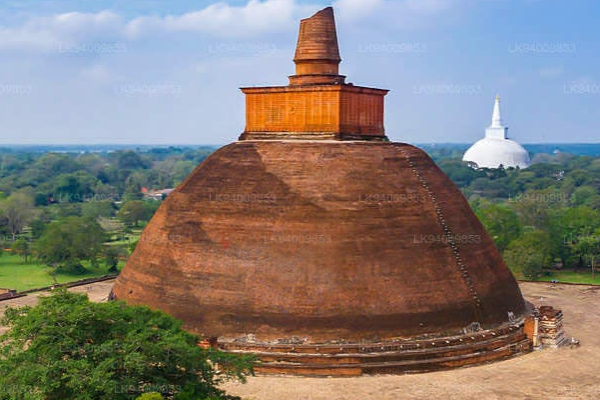 உலகின் மிகப்பெரிய செங்கல் கட்டிடங்களில் ஒன்று இலங்கையில் | Largest Brick Structure In The World Jetavanaramay