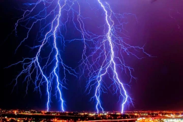 மக்களுக்கு மின்னல் தாக்கம் குறித்து எச்சரிக்கை