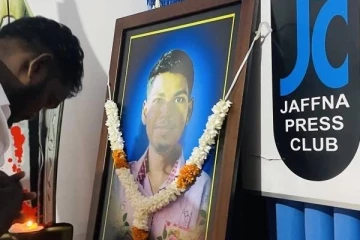 யாழில் மறைந்த இளம் ஊடகவியலாளர்  பிரகாஷின்  முதலாம் ஆண்டு நினைவேந்தல் (Photos)