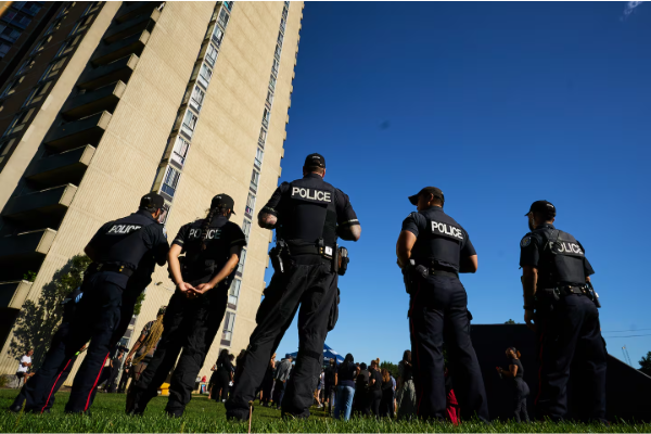 டொரண்டோவில் இளைஞர் வன்முறைகள் அதிகரிப்பு | Toronto Is Experiencing A Rise In Youth Violence