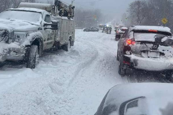 கனடாவில் வரலாறு காணாத கடுமையான பனிப்பொழிவு! புகைப்படங்கள் | Canada Toronto Ontario Snowfall Snow கனடாவில் வரலாறு காணாத கடுமையான பனிப்பொழிவு! புகைப்படங்கள் | Canada Toronto Ontario Snowfall Snow