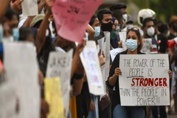 மஹாபொல புலமைப்பரிசில்களை அதிகரிக்குமாறு பல்கலைக்கழக மாணவர்கள் கோரிக்கை