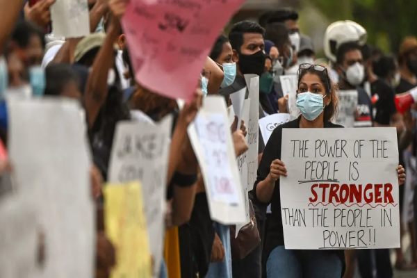 மஹாபொல புலமைப்பரிசில்களை அதிகரிக்குமாறு பல்கலைக்கழக மாணவர்கள் கோரிக்கை - ஐபிசி தமிழ்