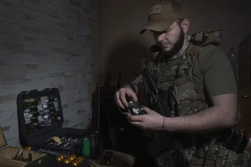 உக்ரைன் போர்: சுவிஸ் ஆயுதங்களை ஏற்றுமதி செய்ய சுவிஸ் நாடாளுமன்றம் அனுமதி மறுப்பு