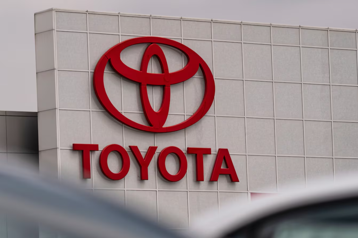 கனடாவில் இருந்து மீளப் பெறப்படும் வாகனங்கள் | 17000 Vehicles From This Automaker Recalled