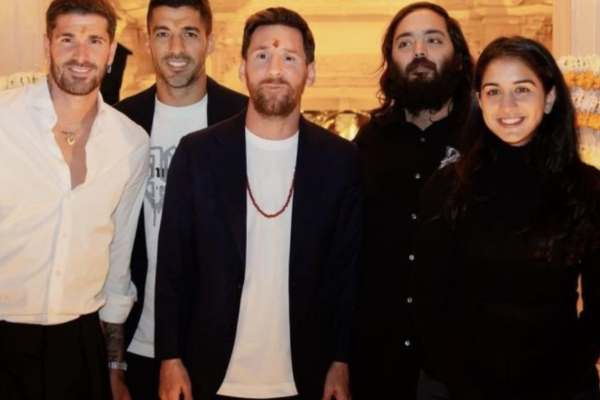 லயோனல் மெஸ்ஸியை வியப்பில் ஆழ்த்திய ஆனந்த் அம்பானி! | Anant Ambani Impressed Lionel Messi Gift Watch