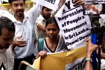 ஆர்ப்பாட்டக்காரர்கள் மீதான தாக்குதல் - உலகளவில் வலுக்கும் போராட்டம்