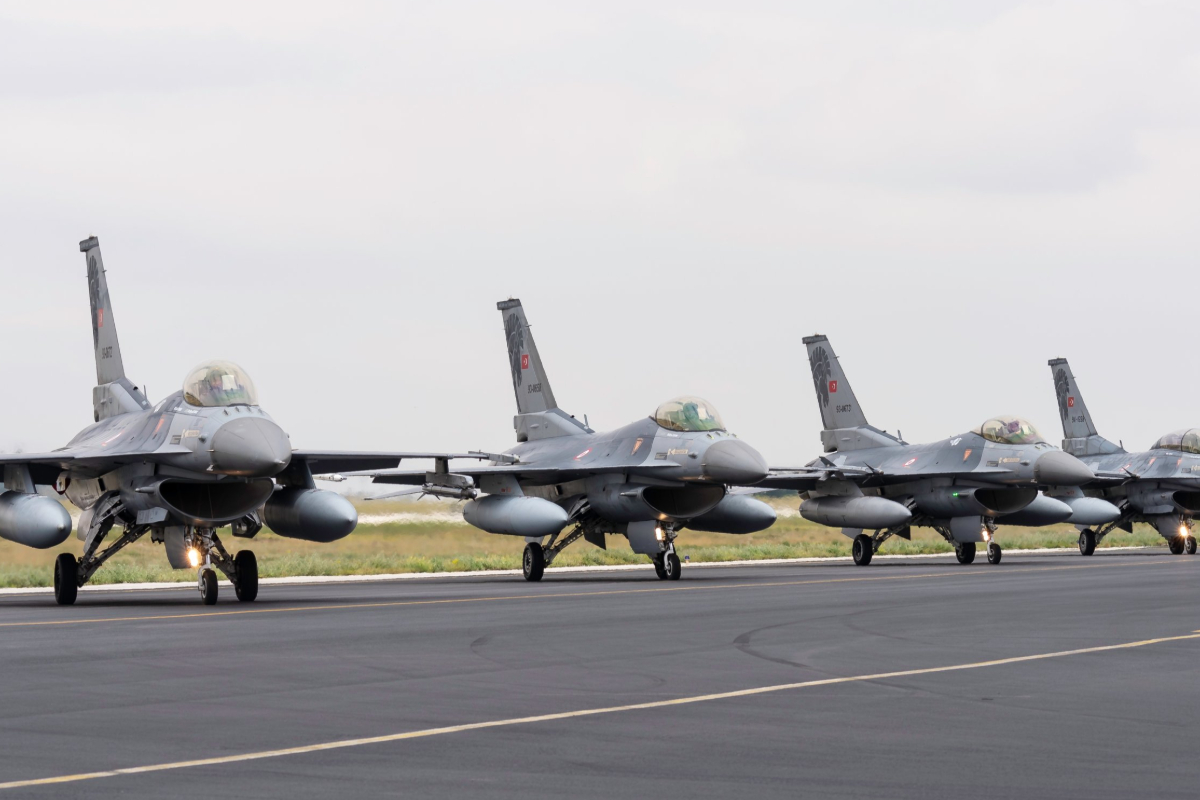 போர் பதற்றம்; F-16 போர் வானூர்திகளை நிலைநிறுத்திய துருக்கி | War Tension Turkey Deploys F 16 Fighter Jets போர் பதற்றம்; F-16 போர் வானூர்திகளை நிலைநிறுத்திய துருக்கி | War Tension Turkey Deploys F 16 Fighter Jets