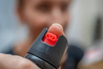 சிறுவர்  இல்லமொன்றில் படுக்கையில் சிறுநீர் கழித்த சிறுவனுக்கு மேலாளர்  செய்த கொடூரம்!