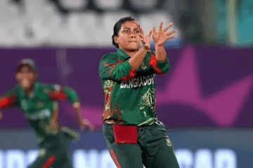 චාමරි අතපත්තු එක්ක පැටළුනු බංග්ලාදේශ ක්‍රීඩිකාවට වැඩ වරදී