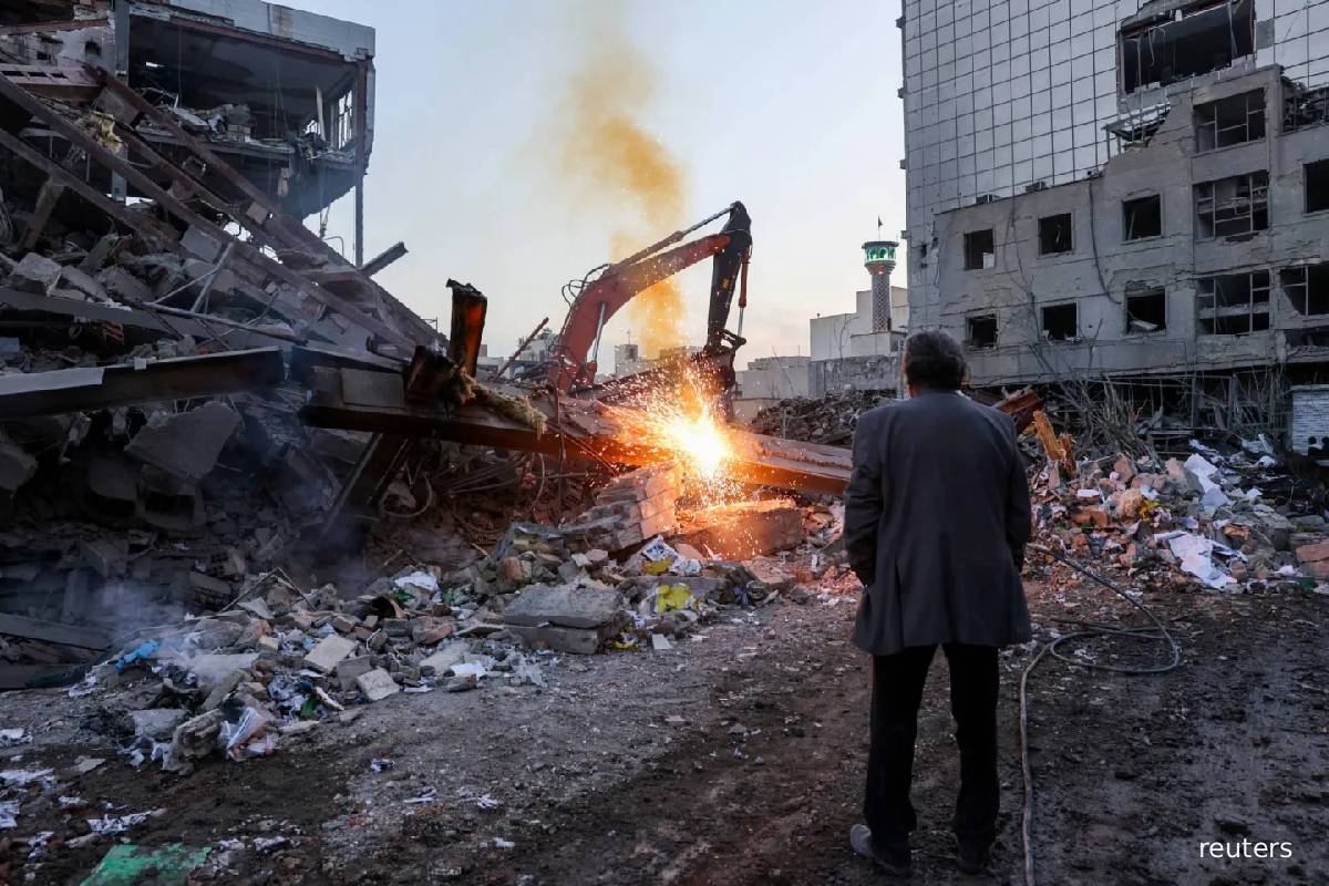 இந்தியாவிற்கு புறப்படவிருந்த ஈரானிய சரக்கு விமானம் மீது வான்வழித் தாக்குதல் நடத்திய அமெரிக்கா | Iranian Plane Hit By Us Strike