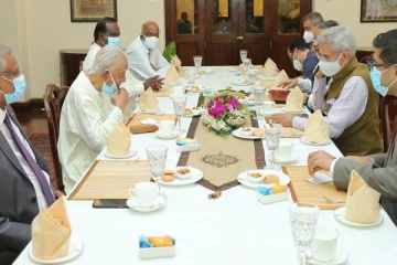இந்தியா நேரடியாக தலையிடாது! இந்திய வெளியுறவு அமைச்சர் தமிழ் மொழியில் பதில்!