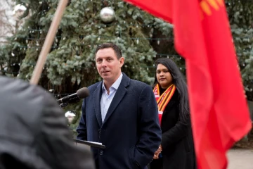 பிரம்டன் நகரசபை வளாகத்தில் கம்பீரமாக பறந்த தமிழீழத்தேசியக்கொடி!