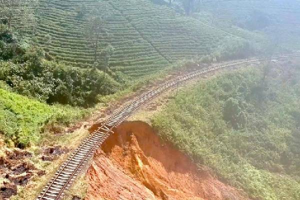 தொடருந்து ஆசன முன்பதிவு: பணம் மீள செலுத்தல் தொடர்பில் வெளியான தகவல் | Rail